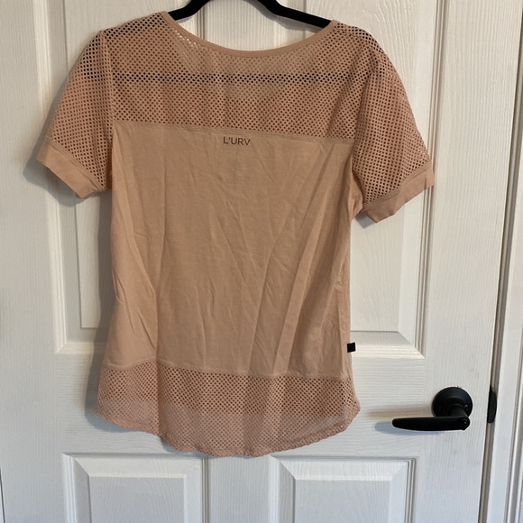 L’urv Peach top size small EUC, no stains or defects - Picture 4 of 6